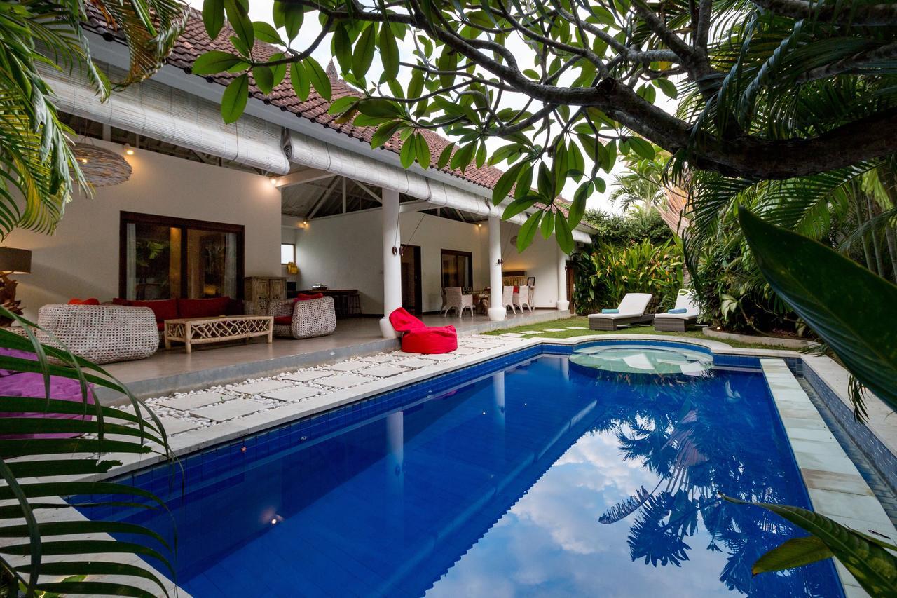 Villa Camelia Seminyak Exterior foto