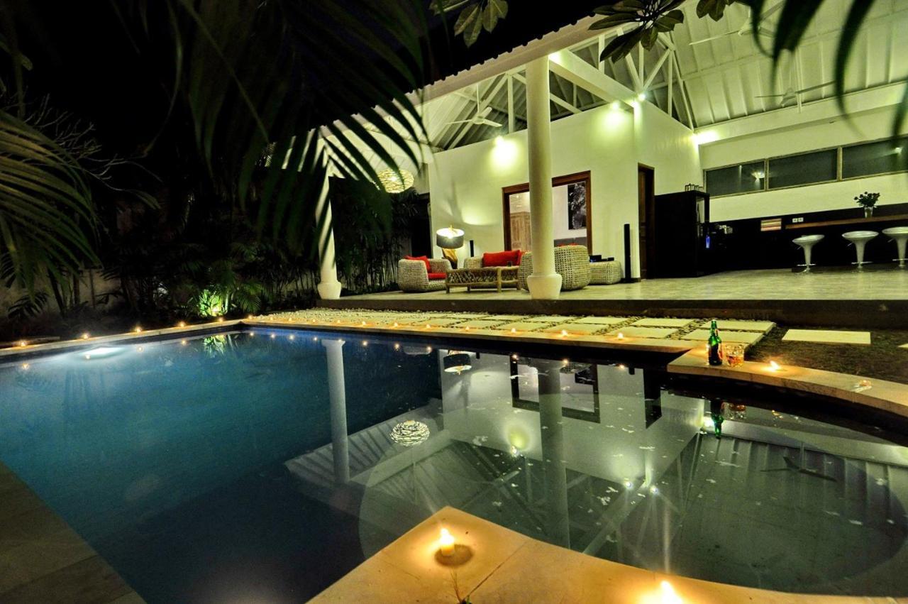 Villa Camelia Seminyak Exterior foto